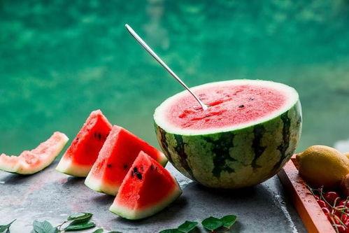 吃瓜伤脾吗,小心伤脾！揭秘夏日消暑食品的养生之道