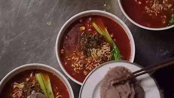 瓜妈吃的泡面,探寻家常泡面的独特魅力