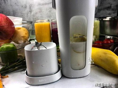 水杯里吃瓜,夏日清凉新体验