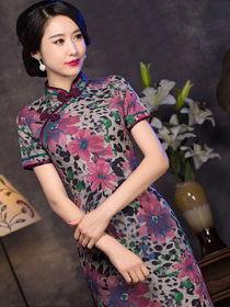 旗袍礼仪吃瓜,吃瓜时的优雅风范