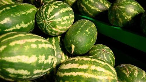 河北任丘吃瓜事件,一场网络热议背后的真相与反思