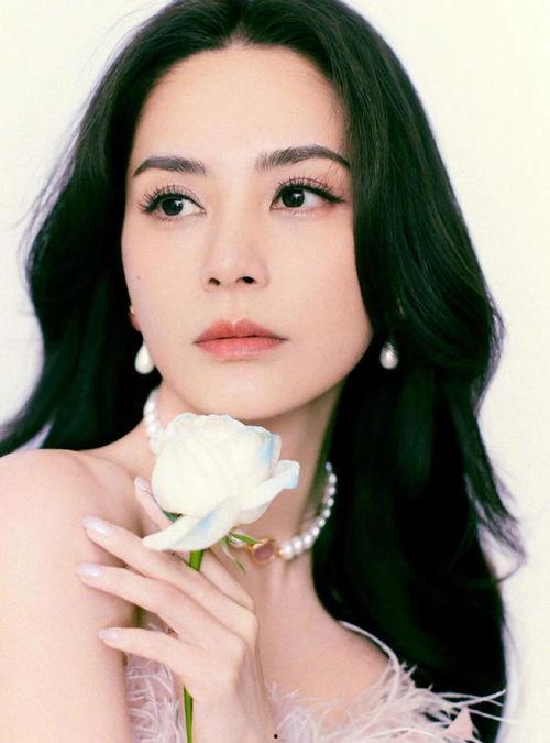 港星美女吃瓜,揭秘娱乐圈幕后真相