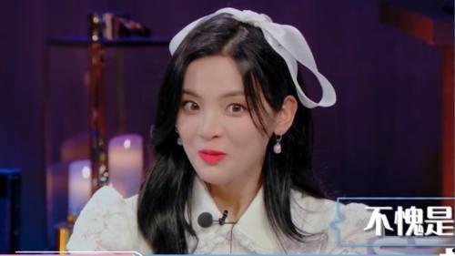 杨超越 会长吃瓜,瓜田里的欢乐与成长