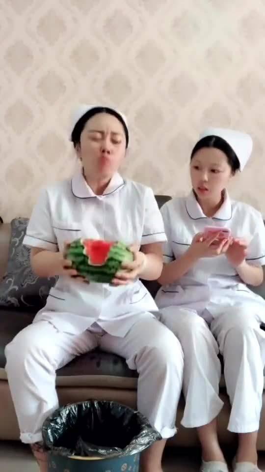 护士吃瓜群众,揭秘吃瓜群众的趣味生活