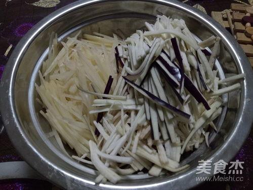 发烧吃银鱼茄瓜,发烧时的美味食疗佳品