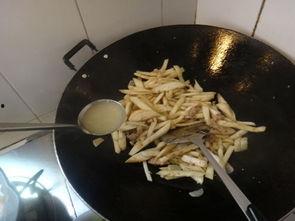 发烧吃银鱼茄瓜,发烧时的美味食疗佳品